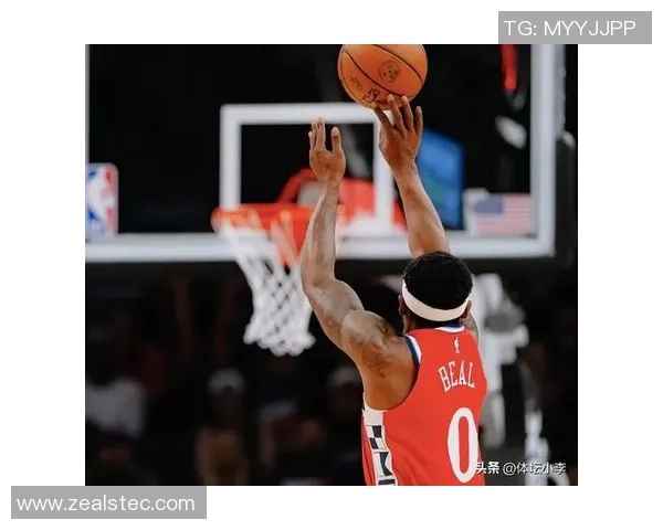 6三分狂轰29分！火箭旧将首秀打爆快船！比尔复出14中2挖大坑