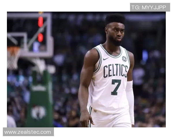 杰明手感冰冷,9投2中仅得8分 杰明手感冰冷,9投2中仅得8分